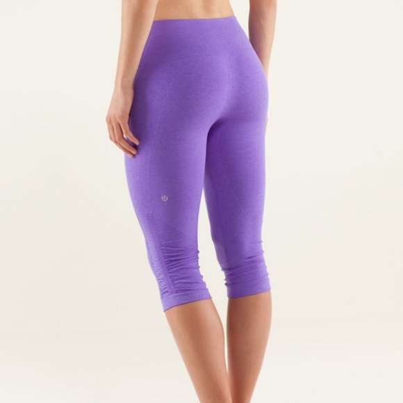 lululemon athletica Pants - LULULEMON In The Flow Cropped Leggings